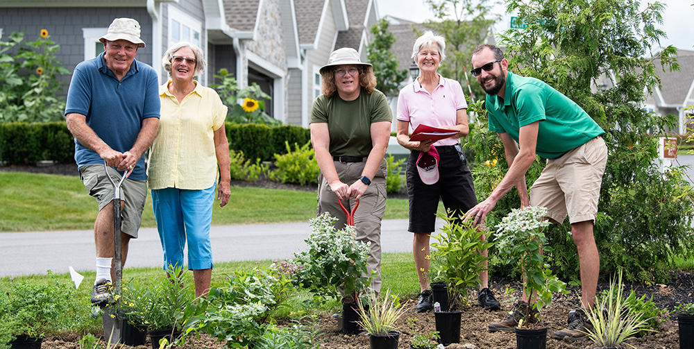 L-R SouthPointe Residents Chuck Beers, Susan Beers, Lynda Houck, and Holly List, with Willow Valley Communities’ Manager of Grounds, Joel Schock in the Clifford Circle Demonstration Garden.