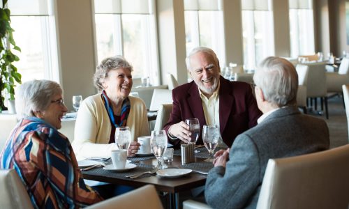 Residents Enjoy Social Time Over a Meal
